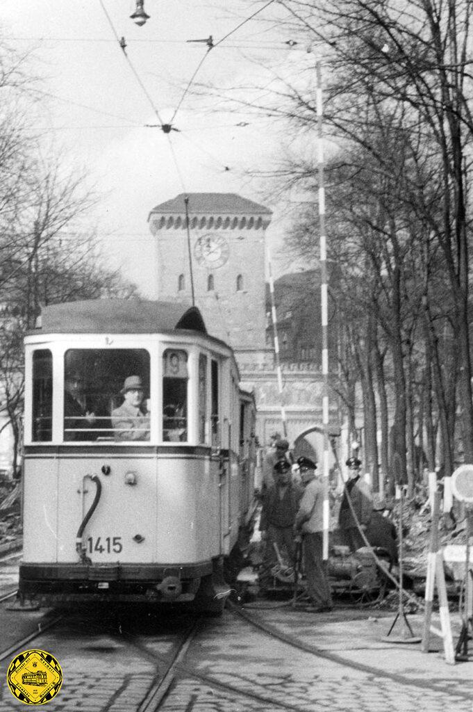 uf ihren Rahmen und Fahrgestellen entstanden zwischen 1944 und 1946 Wiederaufbauten, die die Typenbezeichnungen h 1.54 und l 1.54 erhielten.