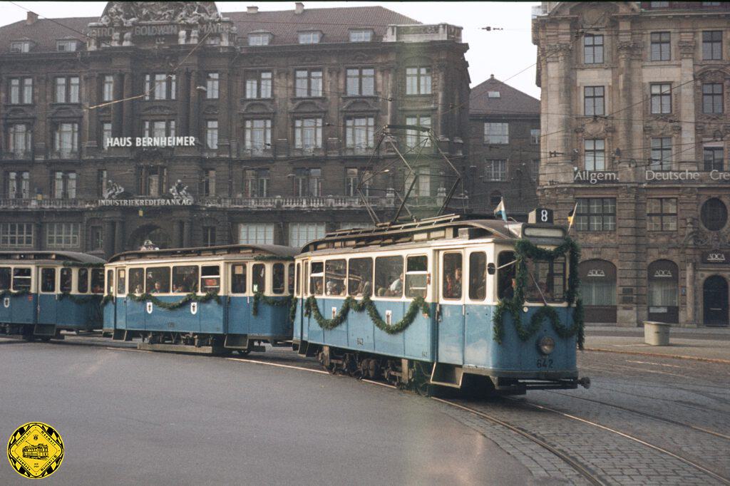 Fahreinsatz des BW 1351 auf dem Lenbachplatz