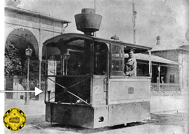 Lok 2 der Münchner Dampf-Tramway beim Volksgarten in Nymphenburg