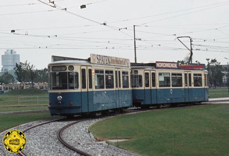 Mit den zwischen 1963 und 1964 gelieferten 45 Beiwagen der Baureihe m 5.65, die als Beiwagen der gleichzeitig gelieferten M 5.65-Triebwagen 975-1019 dienten, schlossen die Stadtwerke München - Verkehrsbetriebe die Beschaffung der bewährten Lenkdreiachser ab.
