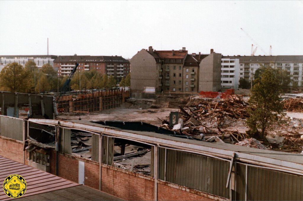 Der Betriebshof 7 wurde am 27. Mai 1972 geschlossen. Bald danach wurden die Gebäude abgerissen und das Anton-Fingerle-Bildungszentrum entstand etwas später.