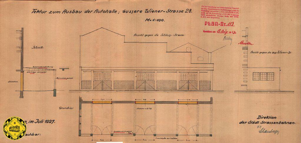 Als 1926 die Trambahnwagen in den neuen Betriebshof in der Seeriederstraße umzogen, wurde der Platz für Busse genutzt. In dieser Zeit wurde der Busverkehr in München von der Politik forciert und die neuen Wagen mussten untergestellt werden.