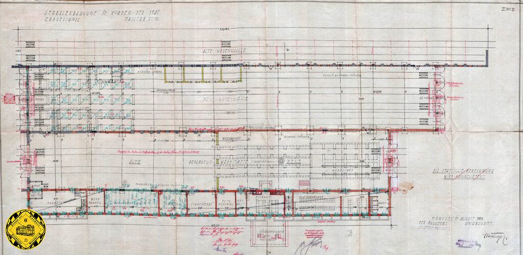 Der Grundriß zeigt die erste Erweiterung des Depot an der Soxhletstraße aus dem Dezember 1929: es wurde von den Herren Beblo & Meitinger eine weitere diesmal 95m lange viergleisige Wagenhalle angebaut. 