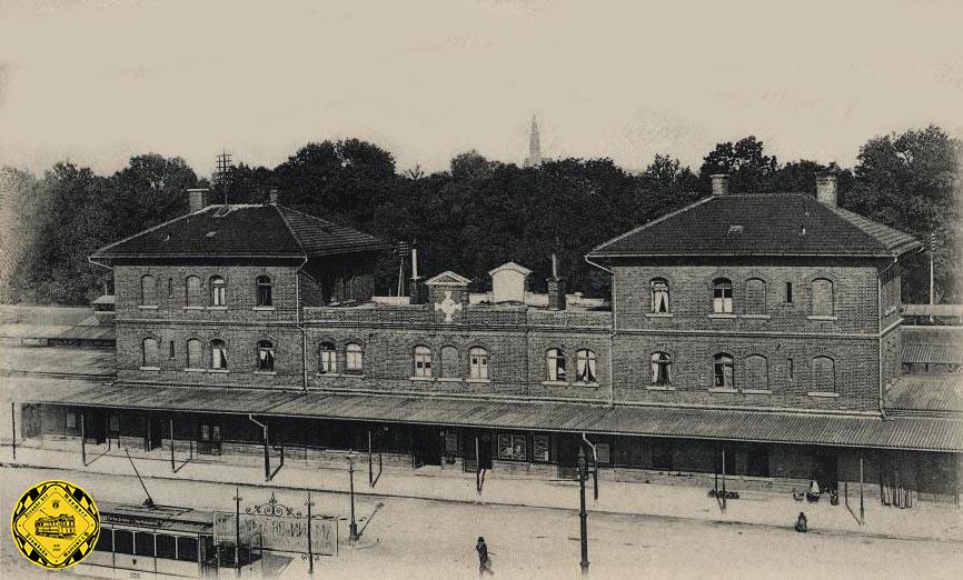 1891 nahm die Isartalbahn von Thalkirchen aus ihren Betrieb auf, 1892 wurde die Strecke nach München hinein bis Sendling verlängert. Dort entstand 1892 ein Empfangsgebäude