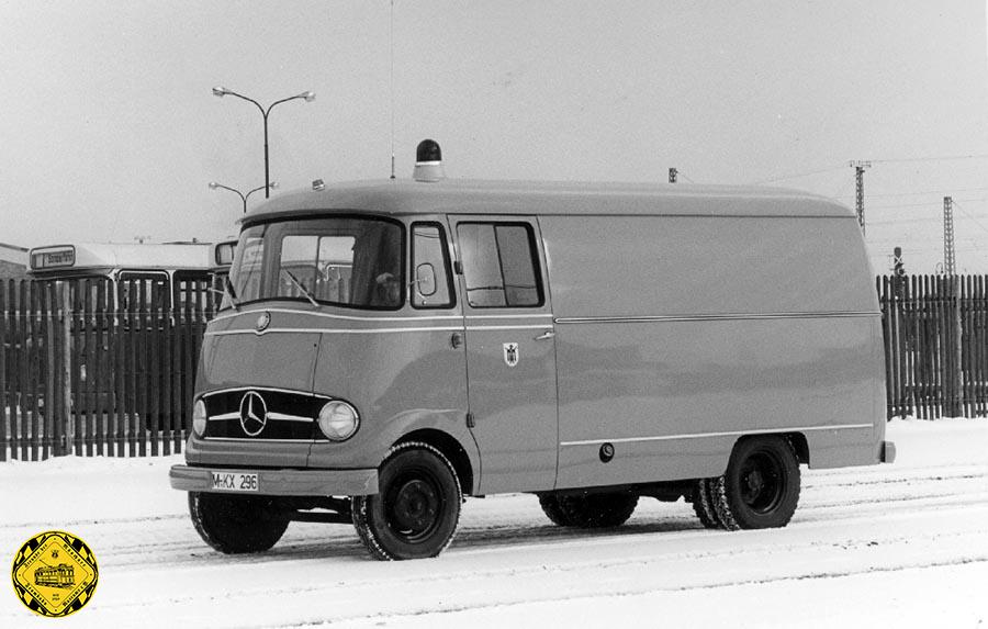 Auch 1969 war das Eingleisungs-Prinzip das gleiche, nur die Fahrzeuge, die dazu genutzt wurden, wurden immer moderner. Ein moderner Mercedes-Benz L319 mit dem Kennzeichen M-KX 296 war das Basisfahrzeug für das benötigte Werkzeug und Ersatzteile. 