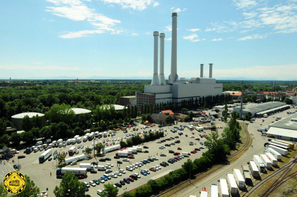 Heute ist das Kraftwerk Süd ein Zentrum für Geothermie, nachdem sehr erfolgreiche Bohrungen stattfanden. Das ehemalige Trambahn-Depot und Hauptwerkstätte ist ein Parkplatz. Die Kamine werden derzeit abgetragen.