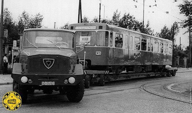 1967 schrieb das Depot an der Soxhletstraße ein letztes Mal Geschichte: per Tieflader kam vom Schwabinger Güterbahnhof keine 500 Meter weiter der erste U-Bahnwagen in München an.