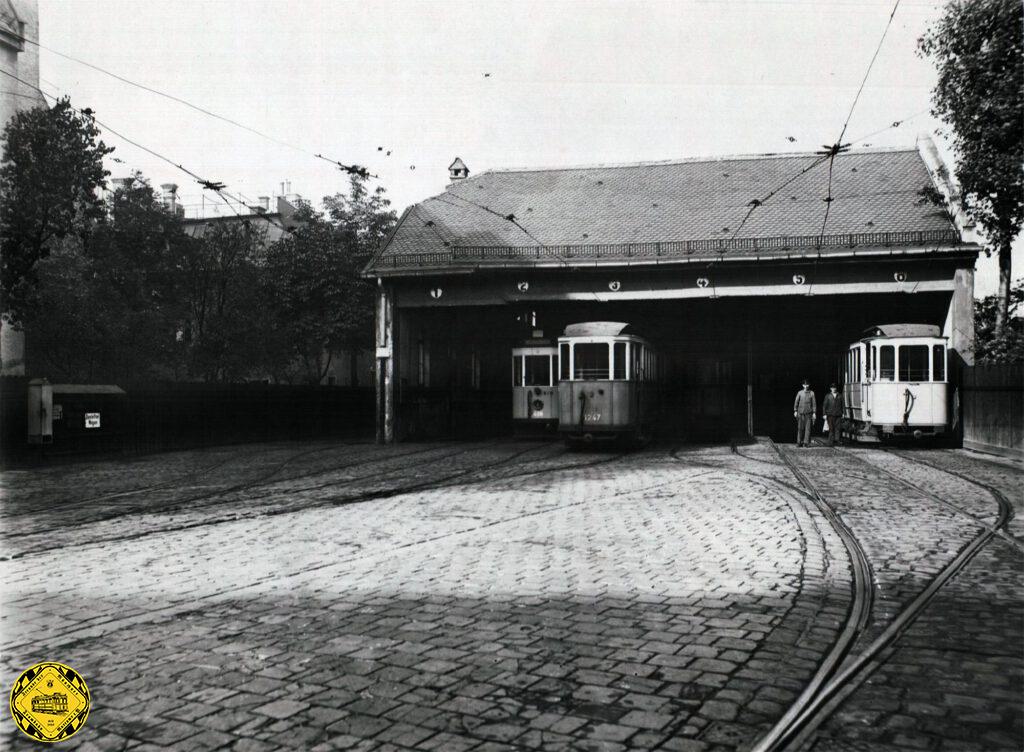 Nachdem das 1913 in Betrieb genommene zweite Schwabinger Depot an der Soxhletstraße 1929 durch den Neubau einer weiteren Wagenhalle stark erweitert worden war, konnte man auf das Depot Wilhelmstraße verzichten. Allerdings wurde das Depot deshalb nicht aufgegeben.