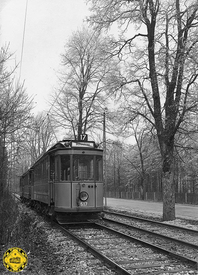 Am 27.Mai 1910 erfolgt die erste Fahrt auf der neuen Strecke Richtung Grünwald. Damals geht die Strecke ohne weitere Schleifen durch bis Grünwald mit seiner bis heute bekannten Endschleife. Am 12.August 1910 geht die Strecke in Betrieb.