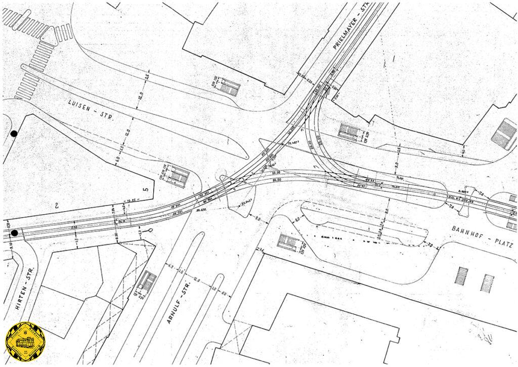 Im Jahr 1967 ist die Strecke durch die Prielmayerstraße zwischen Karlsplatz und Bahnhofplatz nach S-Bahnbau wieder befahrbar.