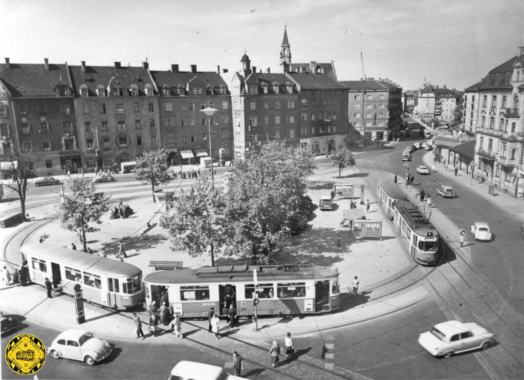 Nach dem 2. Weltkrieg wurden vom 9.3.1959 - 13.4.1959 auf der Strecke Plinganserstraße zwischen Lindenschmidtstraße und Am Harras Gleiserneuerungen bis auf die Einfahrtsweiche am Harras durchgeführt.