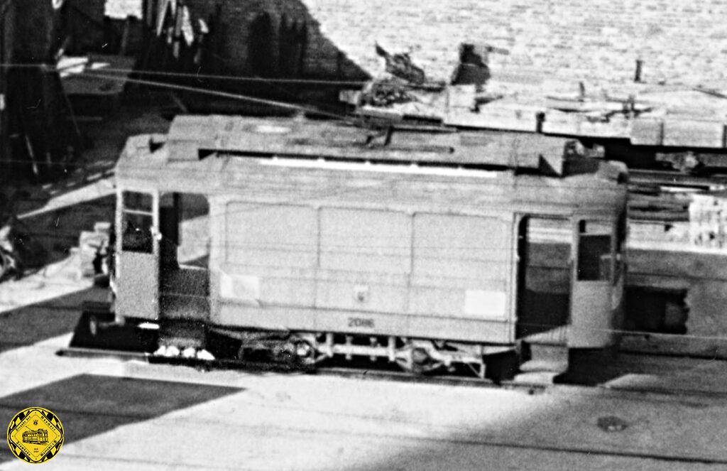 Bild des Y1 in der zerstörten Schäftlarnstraße Nr 74 = X8 Nr 2086 = Turin 147 im Januar 1946 vor dem Rückversand