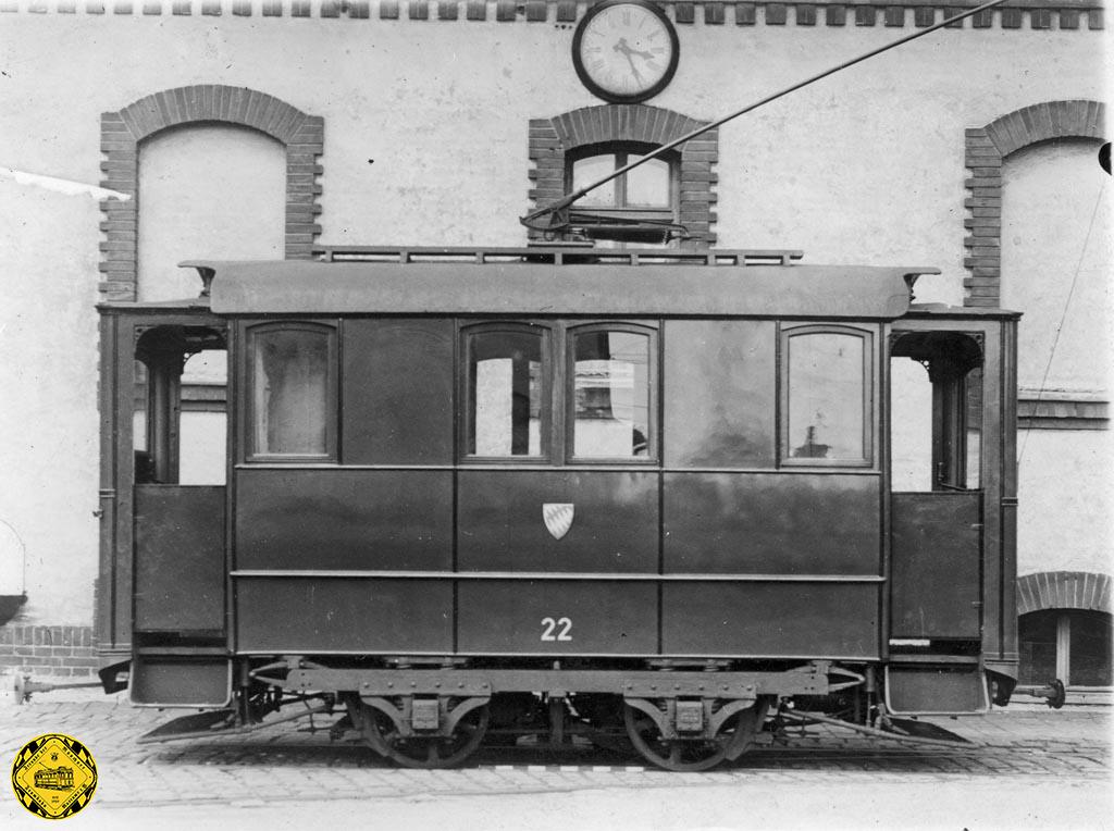Die ersten Werkstattwagen wurden ab 1908 aus den nicht mehr benötigten Akkuloks I - V umgebaut und als W 1.21 eingesetzt. 