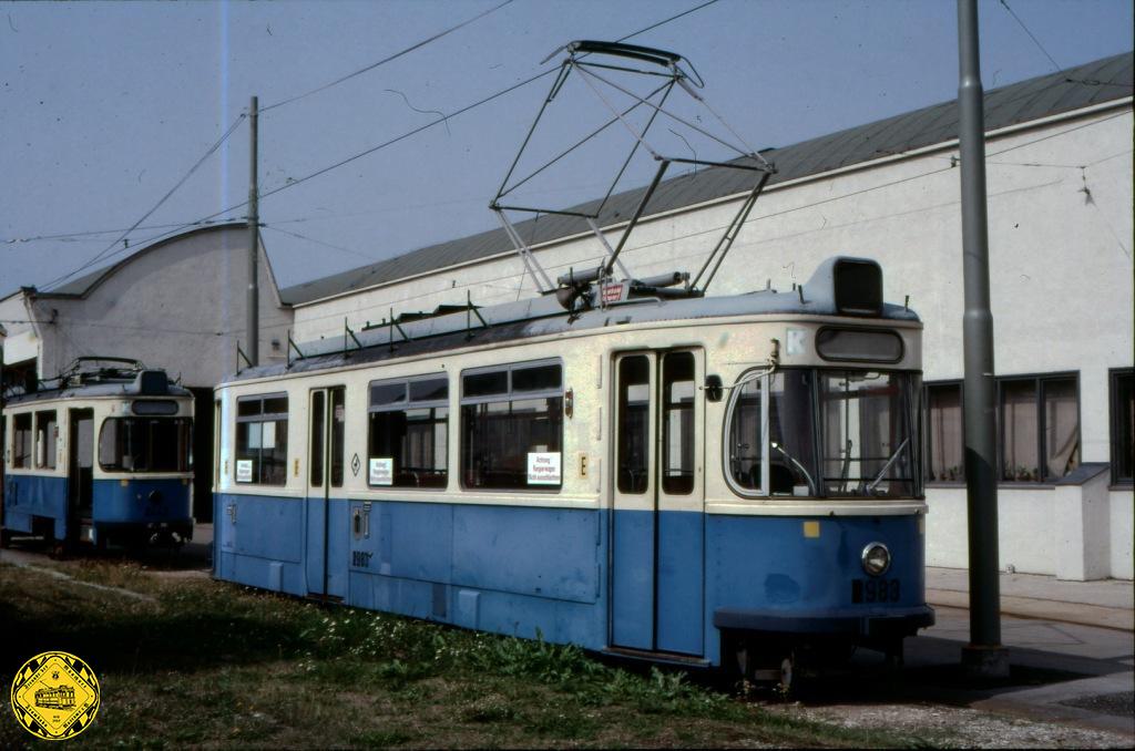 Für Rangierzwecke in den Betriebshöfen wurden nach der Ausmusterung aller Altwagen aus den M 3.64-Triebwagen 2305, 2326, 2342 und 2370 die Bahnhofswagen 2980 - 2983 umnummeriert.
