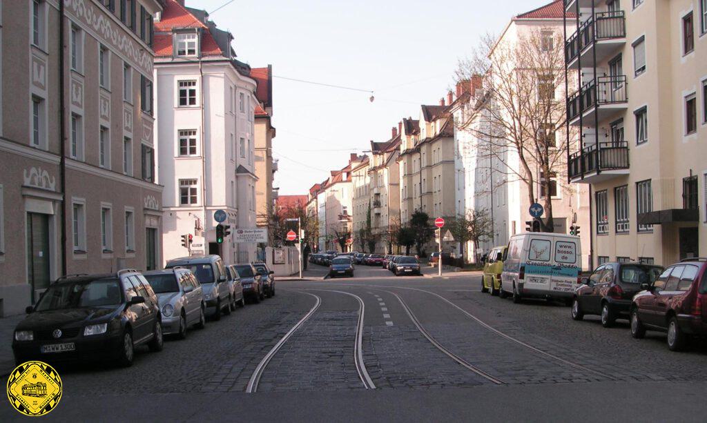 Im Oktober 2009 begann auf der Strecke Astallerstraße ab Kazmairstraße über die Gollierstraße bis Ridlerstraße der Rückbau der Gleise.