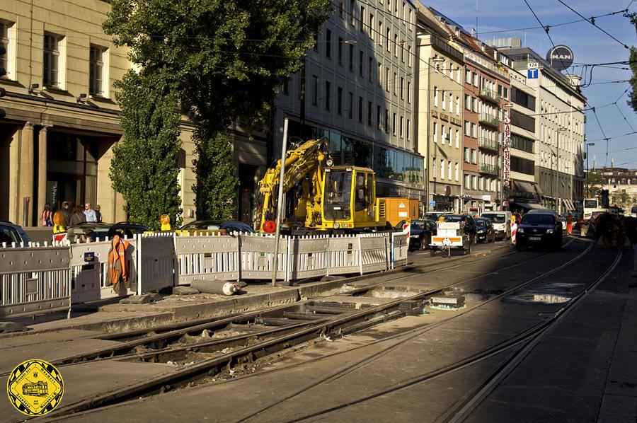 In der Zeit vom 12.9.2015 - 13.9.2015 wird die Spitzweiche in der Bayerstraße vom Karlsplatz kommend stadtauswärts an der Abzweigung Bayerstraße / Bahnhofplatz erneuert.