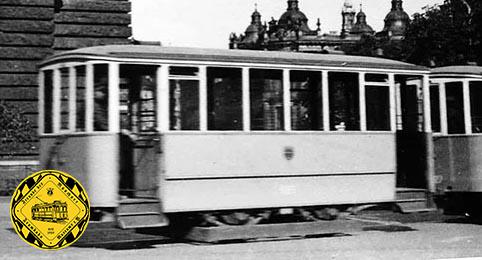 Die ersten nur für den elektrischen Betrieb gebauten Beiwagen waren die halboffenen Wagen vom Typ d 1.45, die 1913 beschafft wurden. 