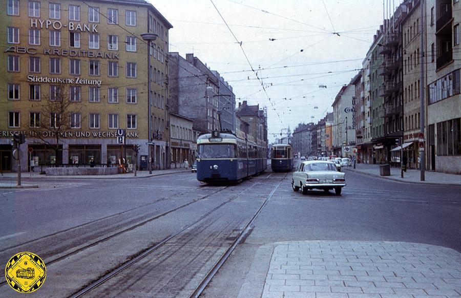 Die Linie 8 kam am 06.12.1935  relativ spät zum Goetheplatz und bediente ihn bis zum 22.11.1975. 