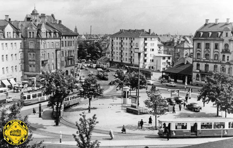 Vom 16. Juni bis November 1975 wurde die Schleife Am Harras umgebaut wegen der Inbetriebnahme der U-Bahnlinie U6 Goetheplatz - Harras. 