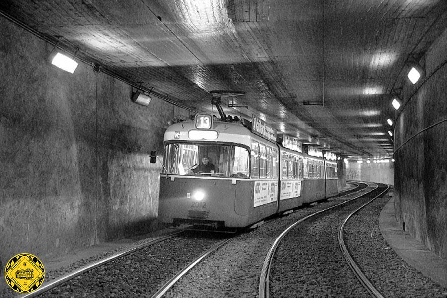 Die Strecke vom Scheidplatz zum Hasenbergl führte auch die Linie 13 durch den Petueltunnel-Trambahntunnel.