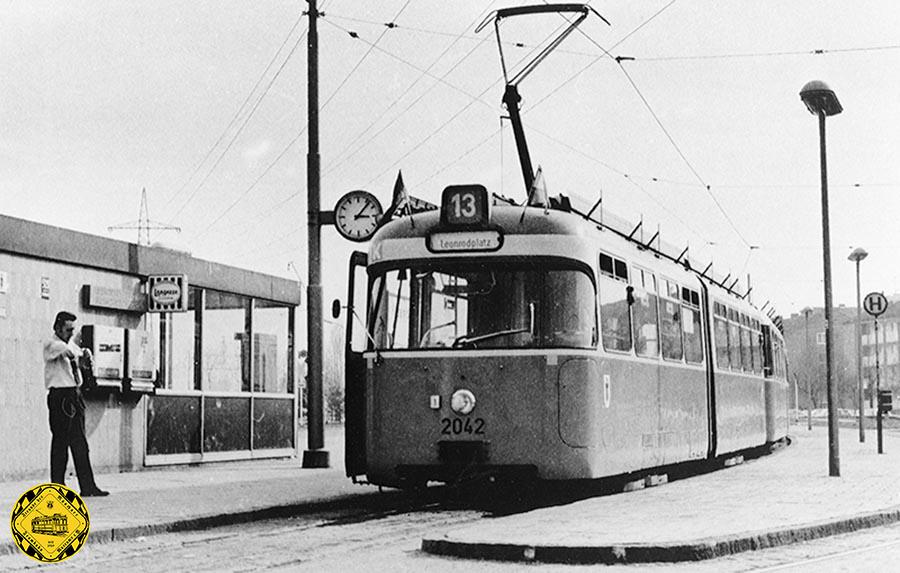 Die Linie 13 fuhr vom 09.05.1972 auf der Strecke Hasenbergl - Oberhofer Platz - Scheidplatz bis zum letzter Betriebstag am 20.11.1993