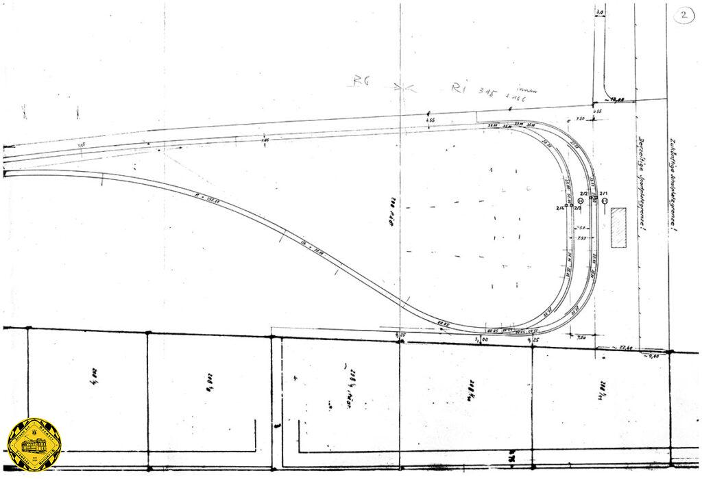 Die Gleisanlage am Harthof ist schnell erklärt: eine großzügig angelegte Schleife mit Ausweichgleis.