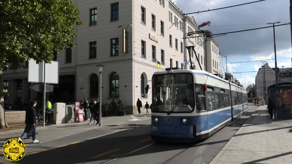 Im Jahr 2022 hat die Linie 20 ihr eigenes Bahnsteiggleis stadtauswärts bekommen. Das entflechtet den großen Trambahnverkehr auf dem Bahnhofsvorplatz, der jetzt dreigleisig ist.