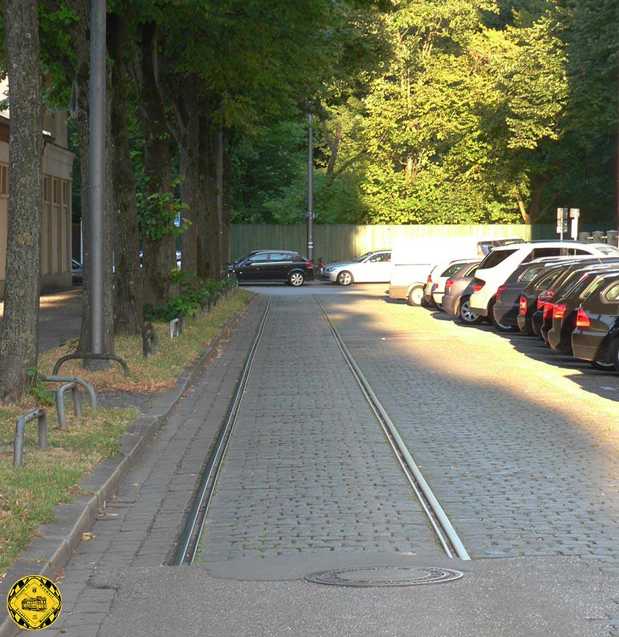 6.August 2008 liegen in der Georg-Schätzel-Straße selbst die Gleise noch