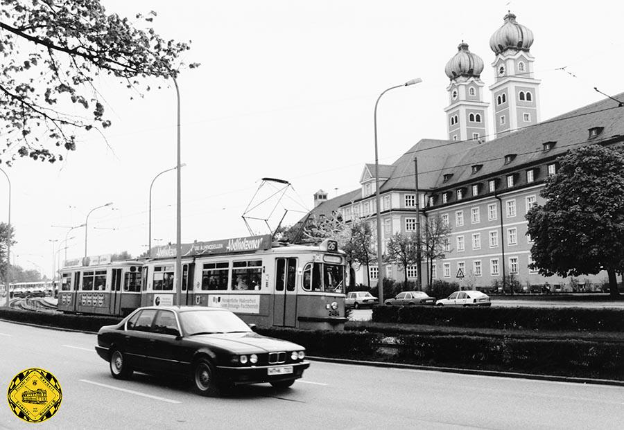23.11.1975      Waldfriedhof – Albert-Roßhaupter-Straße – Harras – Plinganserstraße – Boschetsrieder Straße – Ratzingerplatz – Fürstenried West

          Letzter Betriebstag: 27.05.1978