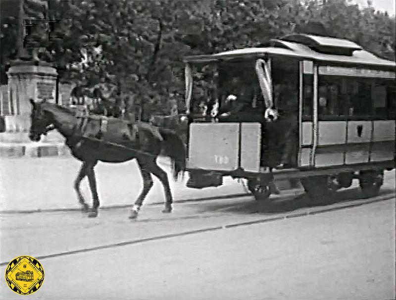 Für die Linie I (Linienfarbe: Weiß) war der 01.08.1890 Starttag bei der Fahrt als Pferdetrambahn-Linie über den Karolinenplatz bis zum 27.07.1897.