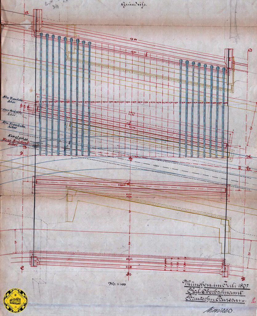 Eine weitere Besonderheit bei dieser Planung ist die bereits 1897 eingezeichnete voraussichtliche Abzweigung einer Strecke in die Implerstraße, die dann doch noch 13 Jahre auf sich warten ließ. Diese enorme bauliche und planerische Vorausschau ist sehr erstaunlich. Damit hat man sich später umfangreiche Umbauten erspart. Dieser Grundriss ist auch deswegen bemerkenswert, weil die Fundamente der alten Unterführung von 1883 verzeichnet sind. Dabei kann man gut erkennen, dass die neue Unterführung sowohl nach West als auch nach Ost erweitert wurde. Das war recht unproblematisch möglich, da das heute neben der Unterführung stehende Lagerhaus "Lindwurmhof" erst 1911 gebaut wurde und zu dieser Zeit die Baulinien bereits "Unterführungs-freundlich" zurückgenommen waren. 