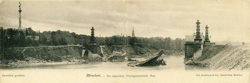 Das große Hochwasser nach massiven Niederschlägen vom 9. bis zum 14. September 1899 vernichtete nahezu alle Brücken in München. Die Prinzregenten Brücke war erst 8 Jahre alt. Im März 1901 beschloss der Magistrat der Stadt die Ausschreibung eines beschränkten Wettbewerbs für die Erweiterung und den Neubau der Brücken.