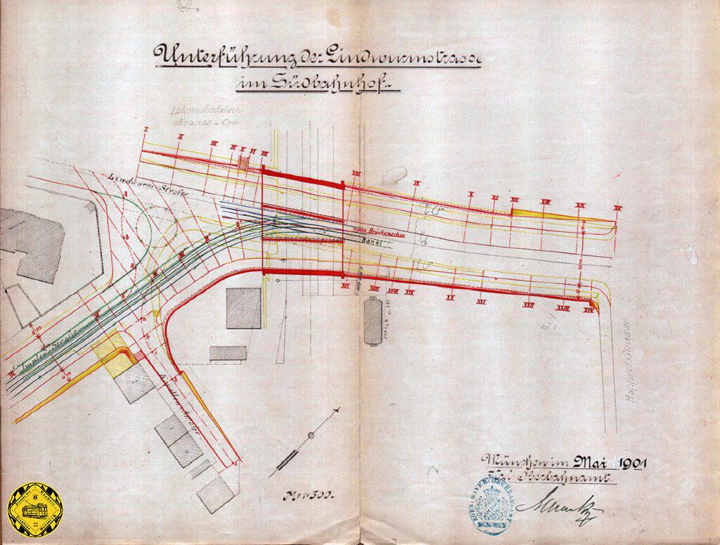 Im Mai 1901 sind die Planungen für die neue Unterführung abgeschlossen. Die Staatsbahn nutzt 4 Durchfahrtsgleise auf der Brücke, das Industriegleis zur Lokomotivfabrik Krauss liegt südlich daneben. Die Implerstraße ist nun befestigt und mit Gehsteigen ausgebaut. Nur die Strecke in die Implerstraße wirkt noch etwas futuristisch.