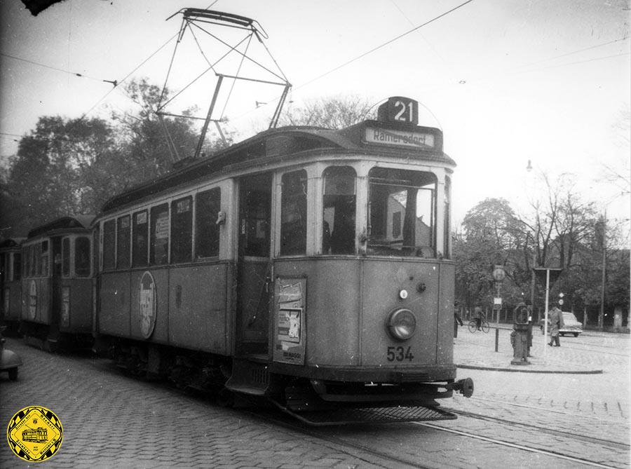 Linie 21 mit dem E-Tw 534 startet am 29.10.1955 in Neuhausen zum Rotkreuzplatz.