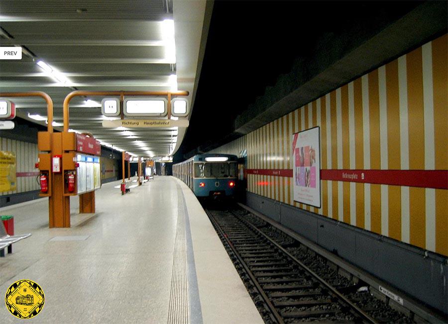 Der U-Bahnhof war von 1983 bis 1998 für 15 Jahre lang der nördliche Endbahnhof des Linie U1, ehe sie vom Stadtteilzentrum Neuhausens weiter bis zum Westfriedhof verlängert wurde. Zudem endete zwischen 1999 und 2006 hier die Verstärkerlinie U7.