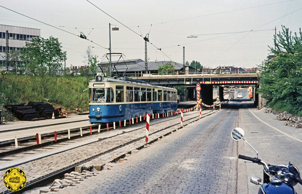 Bilder des Trambahnbetriebs an der Unterführung der Westendstraße