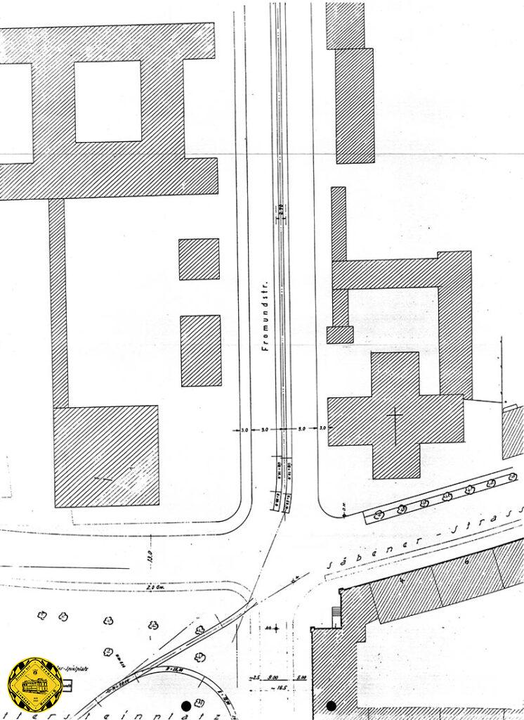 1992 wird die Schleife am Wettersteinplatz für den Bau des U-Bahnhof Wettersteinplatz stillgelegt auch ausser Betrieb genommen. Im Herbst 1992 werden die Gleise des Hinterstellgleis in der Fromundstraße zwischen Wettersteinplatz und Waldramstraße ausgebaut. Während des U-Bahnbaues werden nun auch die Schwellen von 1. Gleis entfernt, die Schienen dieses Gleises waren vorher schon ausgebaut worden, vermutlich ist dies das nur 1 gleisige Hinterstellgleis gewesen.