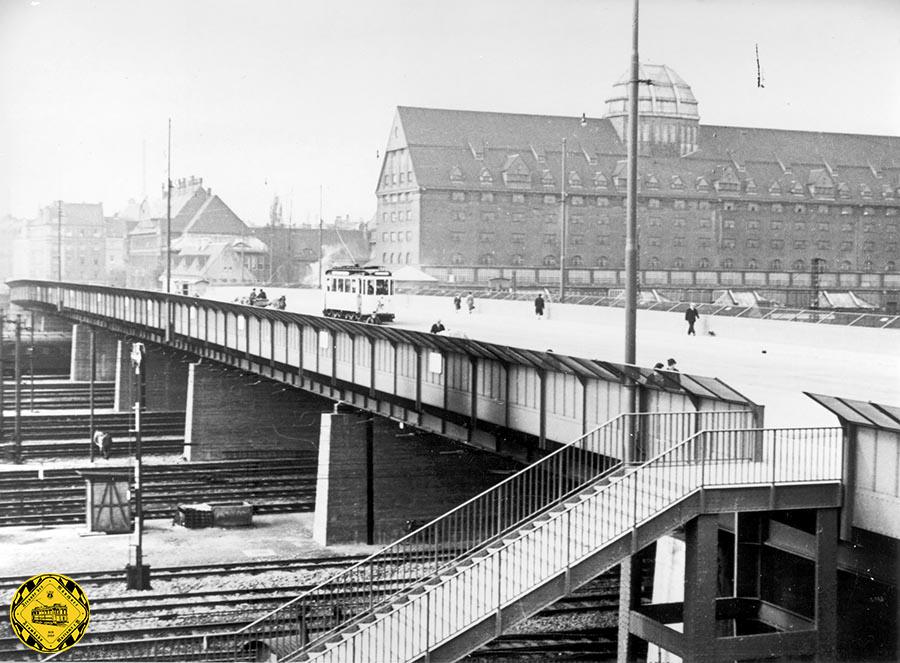 Hier endet die Geschichte der alten Hackerbrücke, Baujahr 1870 als Herbststraßen-Brücke und 1935 wieder aus München verschwunden.