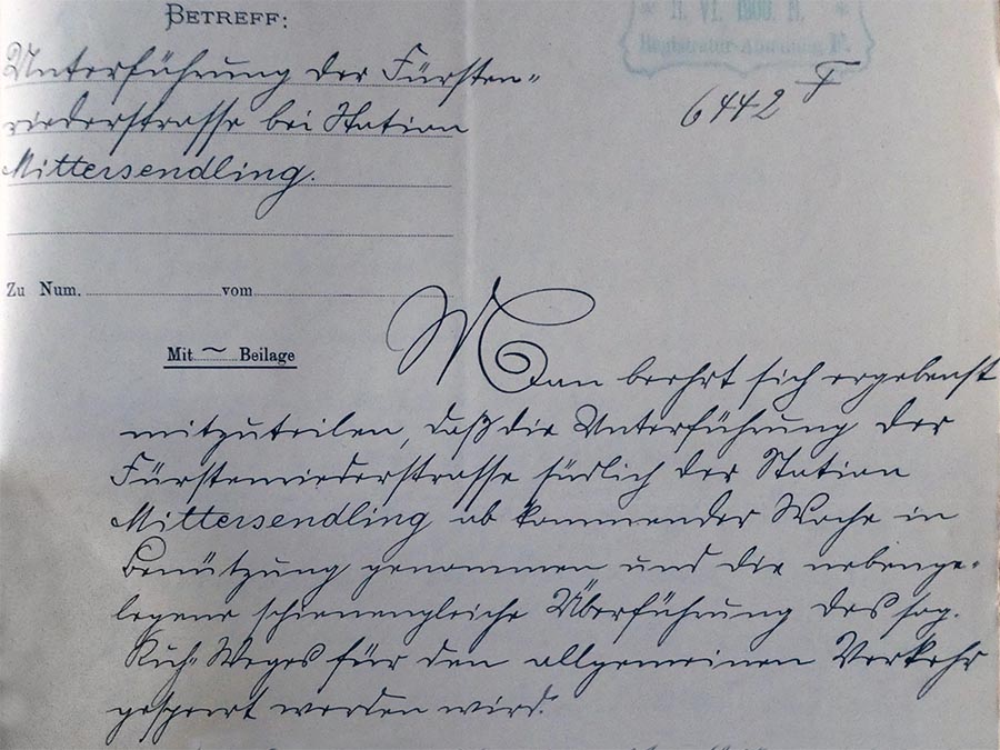 Am 10.Juni 1900 verkündet das königliche Oberbahnamt, dass nächste Woche die Unterführung der Fürstenriederstraße in Benutzung gehen kann.