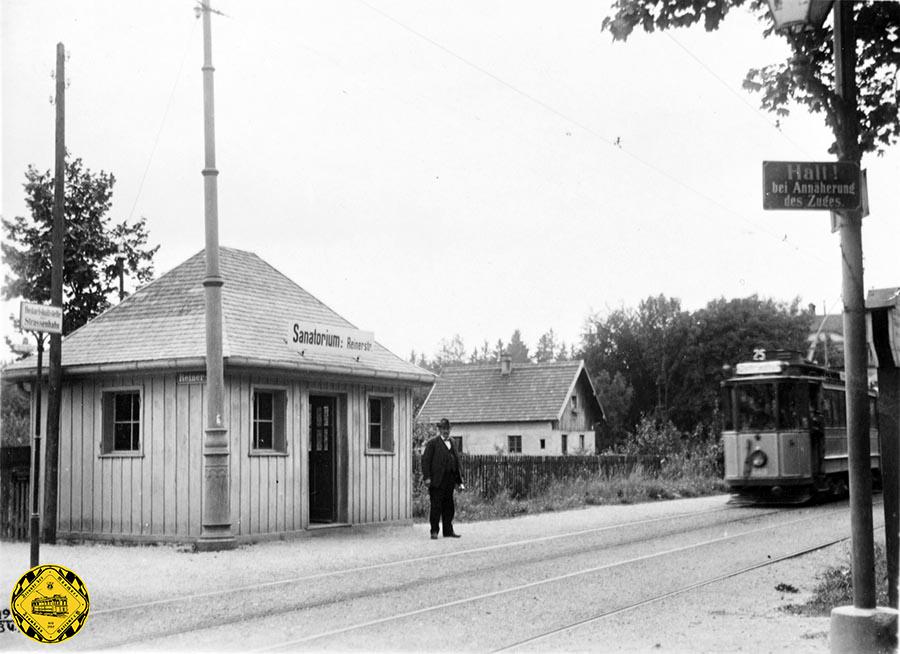 "Halt bei Annäherung eines Zuges": Auf der Linie 25 fährt am 19.08.1925 der C3-Tw 449 an der Haltestelle Reinerstraße einwärts ein.