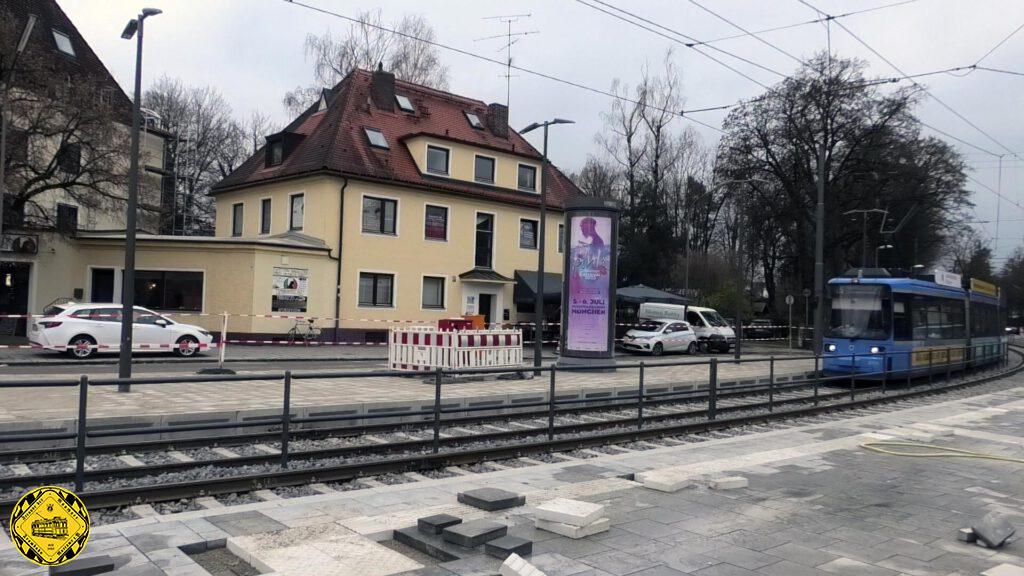 Im Jahr 2022 wurde die Haltestelle Theodolindenstraße auch umgebaut und bekam erhöhte Bahnsteige.