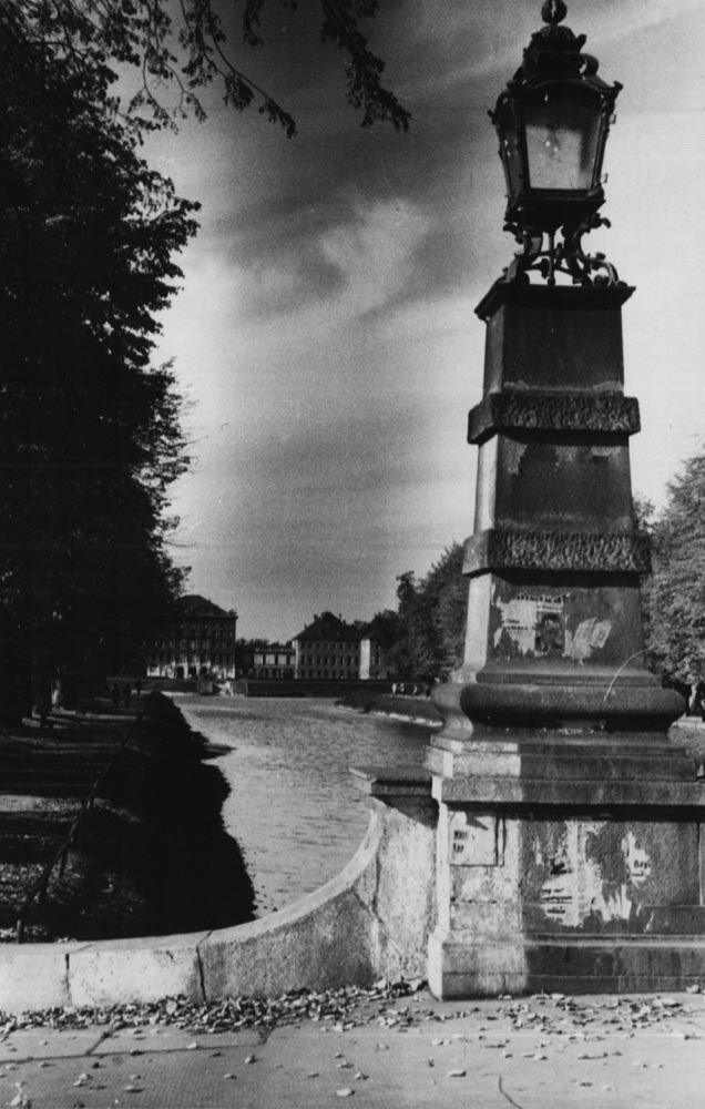 Impressionen aus dem Jahr 1949 von der Ludwig-Ferdinand-brücke, die schon immer ein wunderbares Motiv für jeden Fotografen ist.