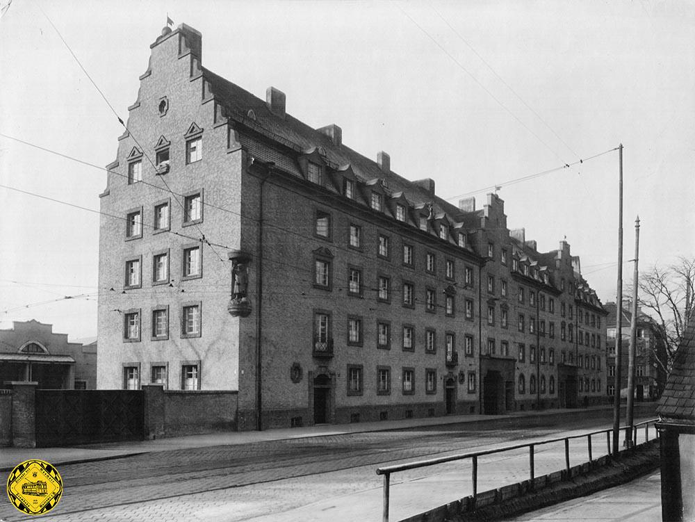 Betriebshof 2 Seeriederstrasse Bau Die Einsteinstraße war damals eine recht schmale Straße, nicht zu vergleichen mit der heutigen Breite.