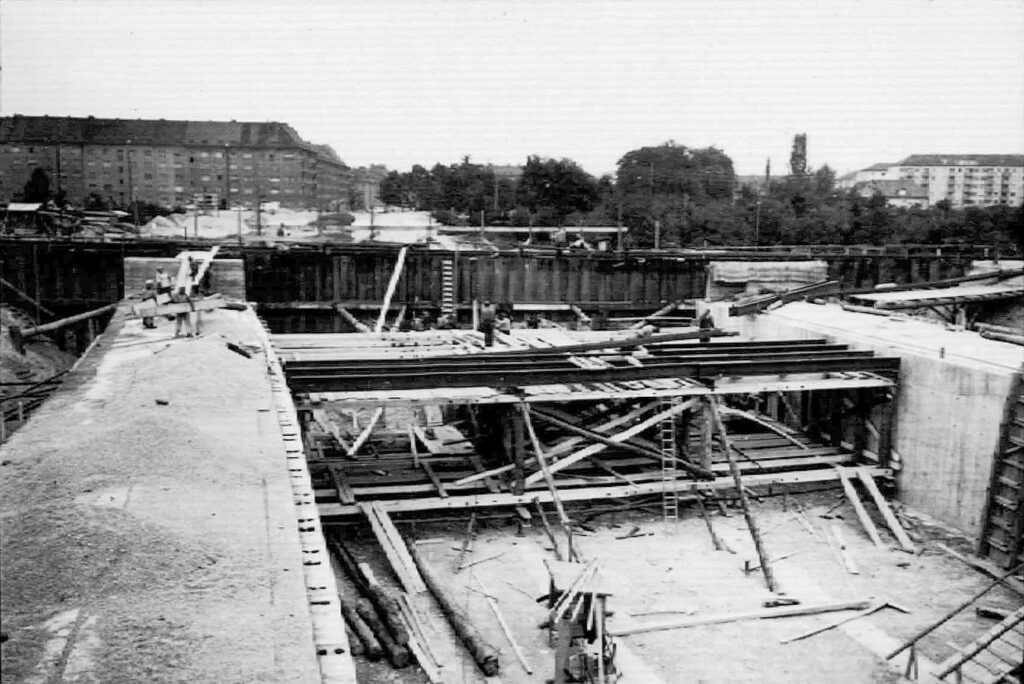 1959 09 14 Baustelle Leuchtenbergring