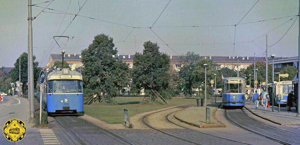Am 31.Oktober 1964 kommen die ersten Wagen der Linie 8 in Fürstenried an. Schon ab 30. September kann die Linie 8 ständig und die Linie 22 zu Hauptverkehrszeit bis zur neuen Endstelle Ratzingerplatz durchgeführt werden. Die Schleife Hofmannstraße wird beseitigt. Am 31. Oktober wird die ganze Neubaustrecke mit den zwei Unterführungstunneln unter der Boschetsrieder Straße und Olympia-Autobahn bis nach Fürstenried-West, Graubündner Platz eröffnet.