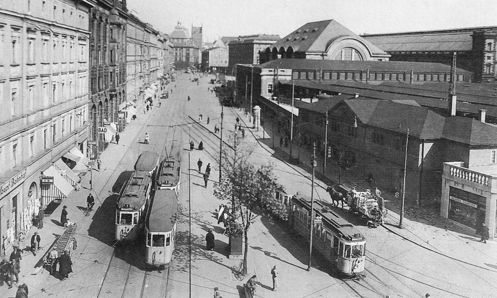 Maxvorstadt) Arnulfstraße (1933 06) (0001.01) Tram) Blick Auf Die Trambahn Haltestelle ''starnberger Bahnhof'' (01.06.1933) [m 00032 {05}]