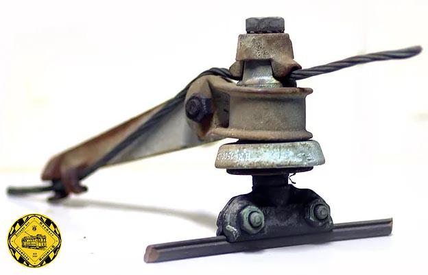 Ein Exemplar eines Aufhängepunkts für Stangerlbetrieb ist im Fundus des FMTM erhalten geblieben.