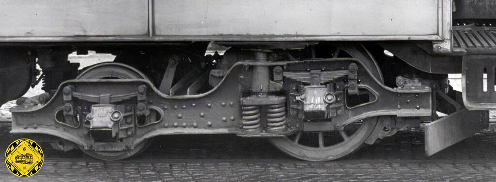 Auch der einzige D 1.6-Triebwagen, aus dem 1927/28 dann der noch heute vorhandene Wanderbüchereiwagen umgebaut wurde, hatte bei Lieferung Drehgestelle des Typs 6. Aber auch er wurde 1959 auf Typ 3 Drehgestelle umgebaut, die er noch heute besitzt. Durch die frühzeitige Ausmusterung der Typ 6 Drehgestelle existiert heute kein Drehgestell mit Blattfedern mehr.

Maximum-Drehgestell Typ 6 am D 2.6  Wagennummer 486 mit den neuen zusätzlichen Blattfedern