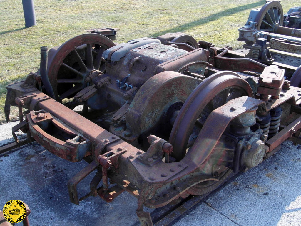 Ein ausgebautes Maximum-Drehgestell komplett mit Motor & Getriebe.