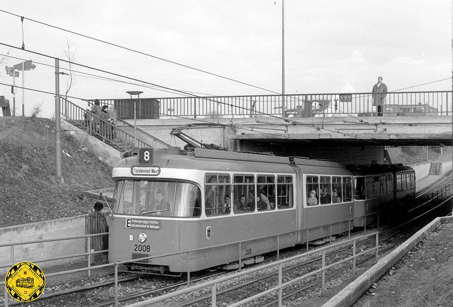 L8 72